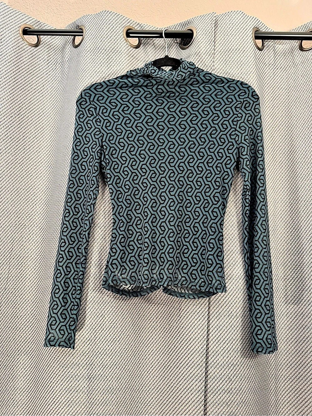 Sweet Rain Black & Green Ruched Mesh Top- S